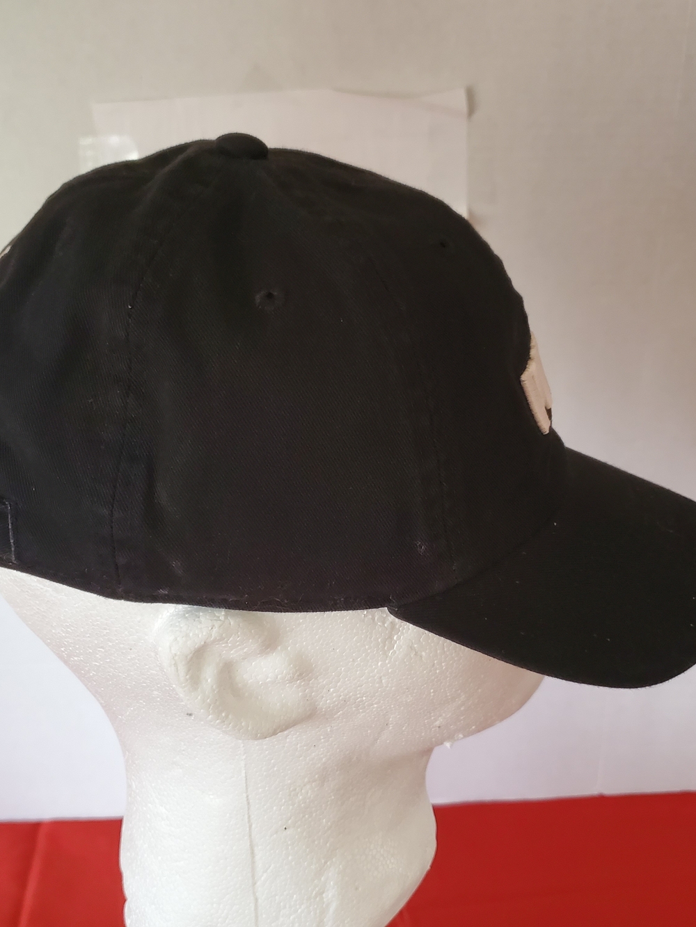 Puma Black Men’s Baseball Cap with Contrast Logo